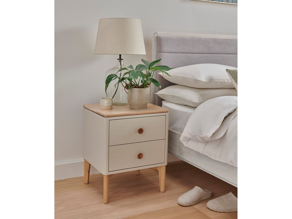 Maverick Bedside
