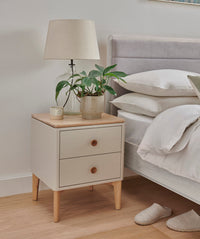 Maverick Bedside